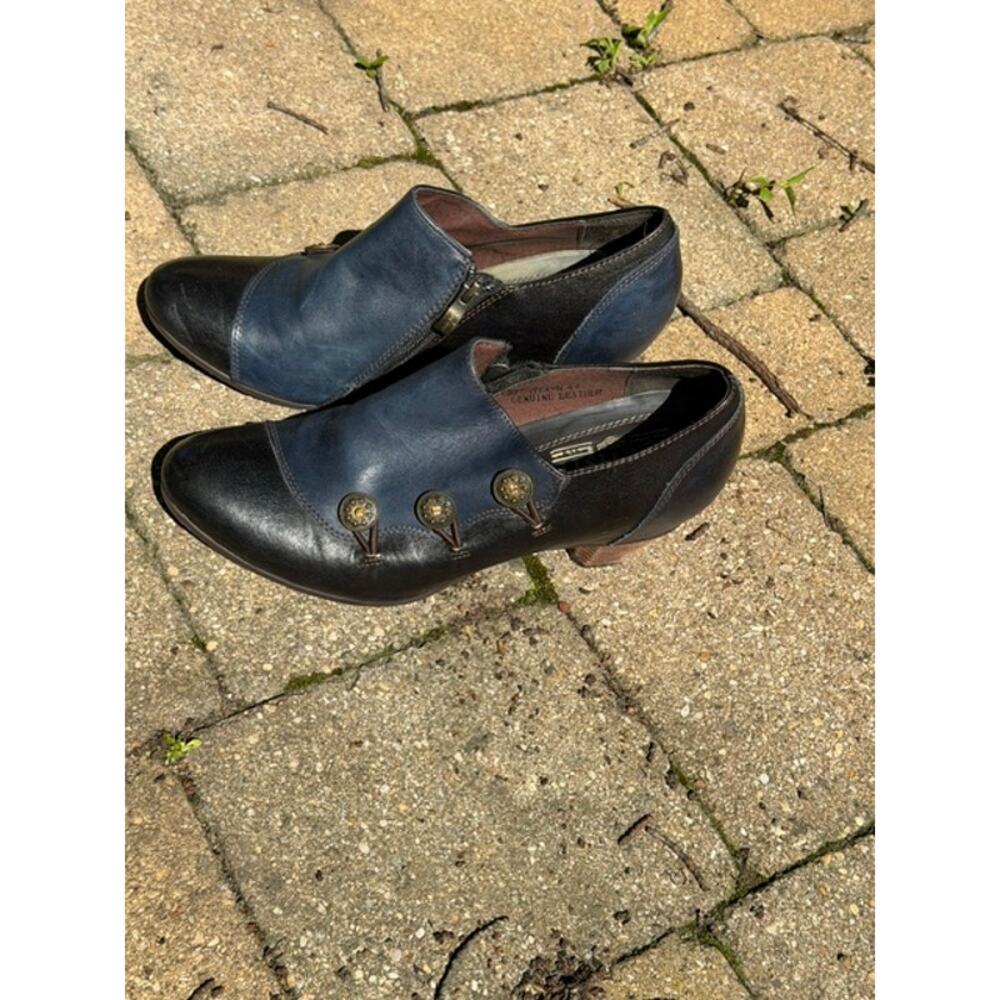 L'Artiste Leather Mary Janes Zipper Closure Button Size 41 EUC - Picture 3 of 4